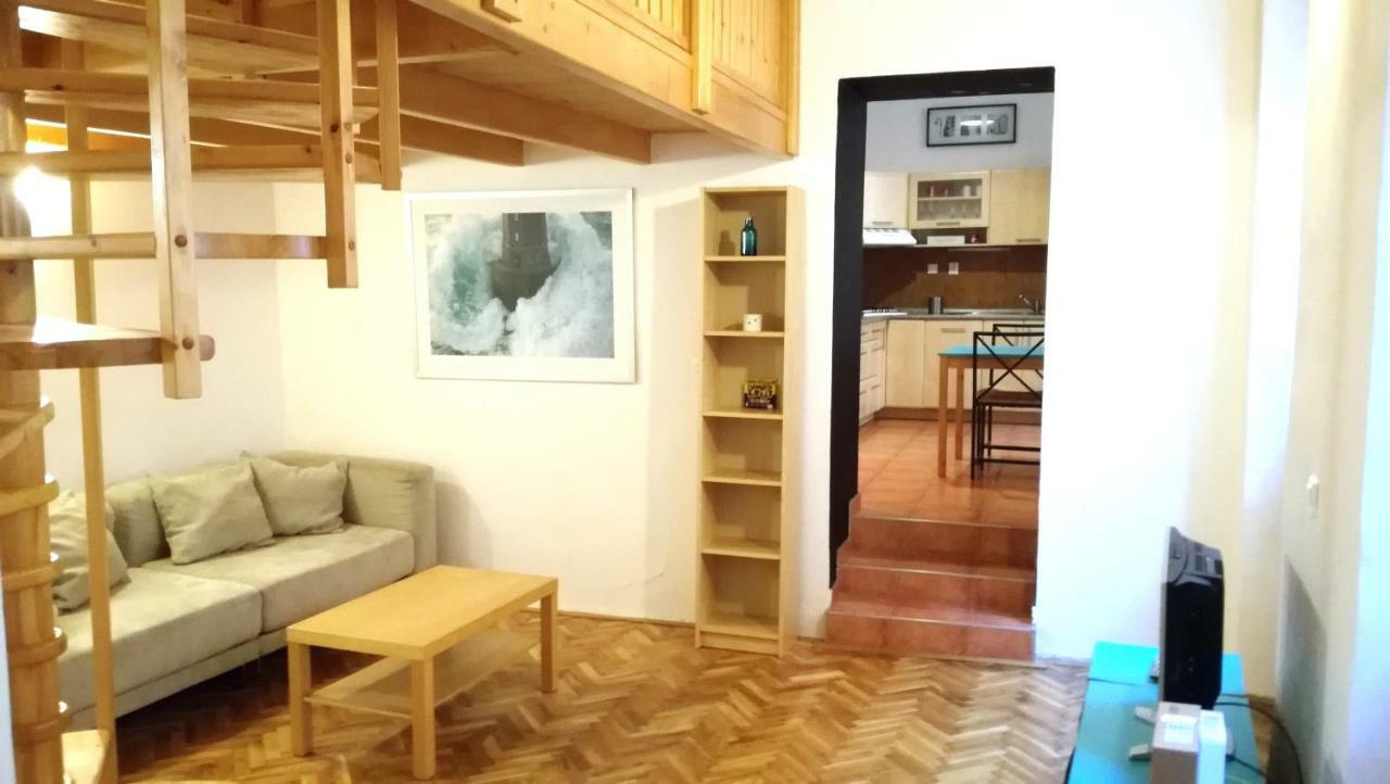 Apartment Mona - Old Town Bratislava Exterior photo